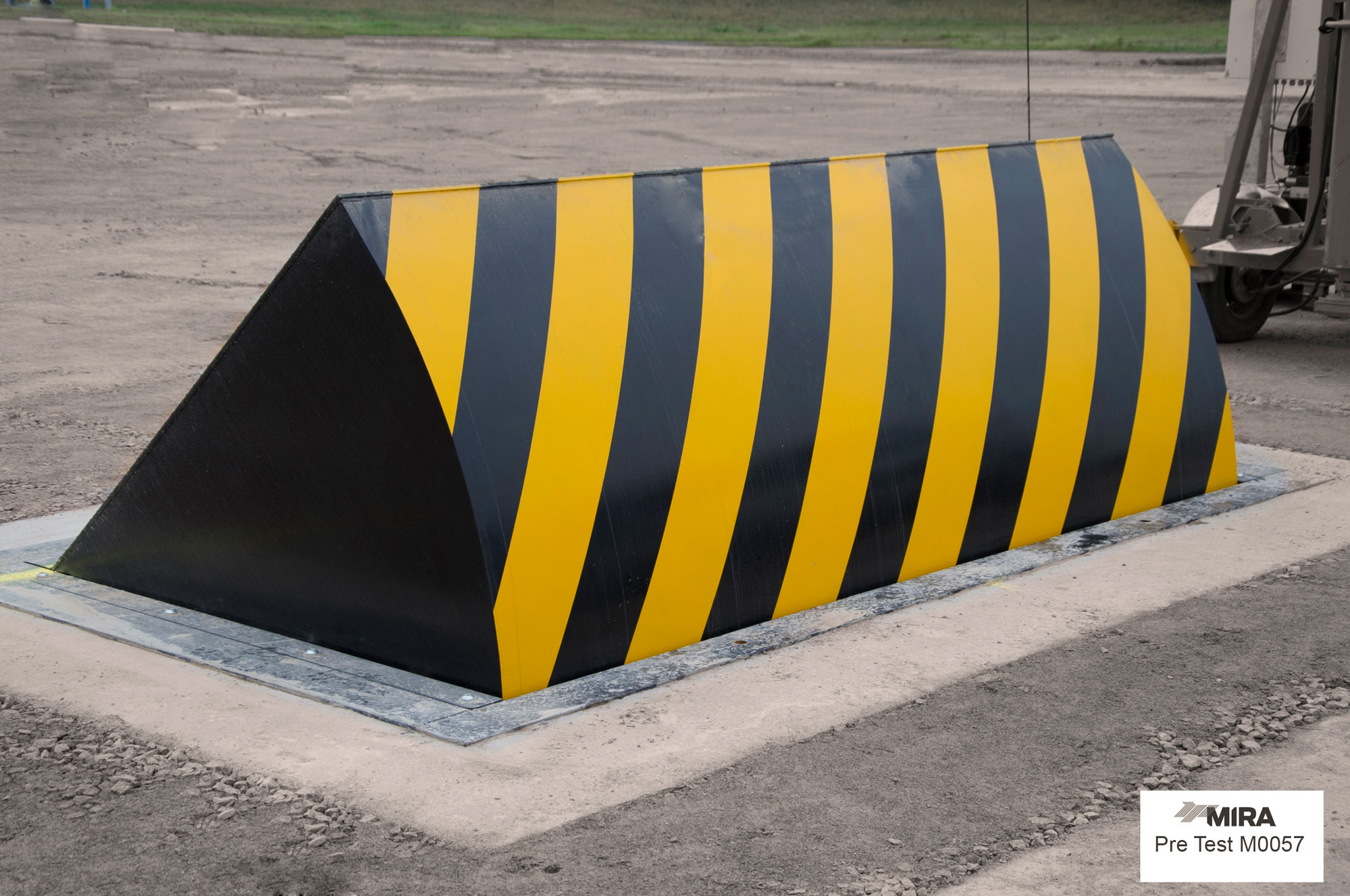 RB1000CR Centurion Road Blocker