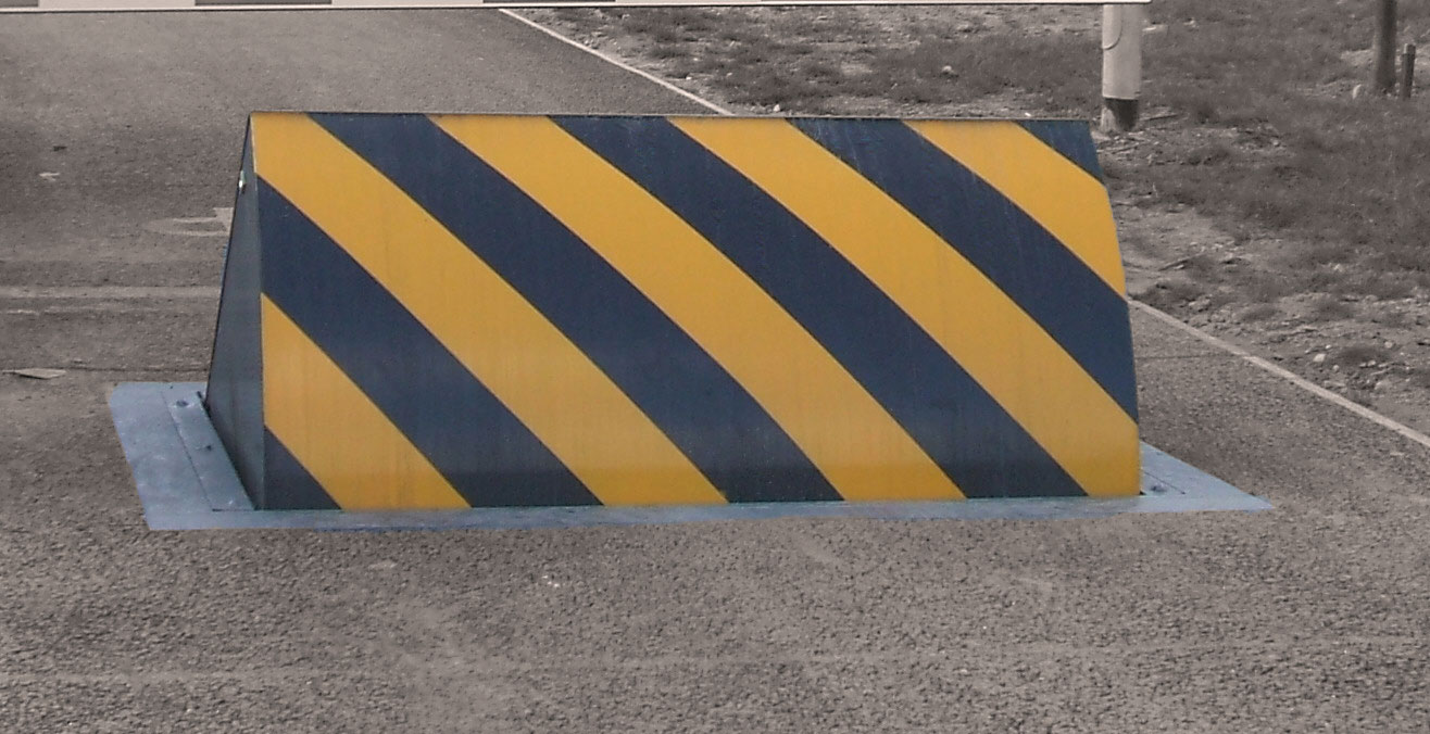 RB700 Road Blocker